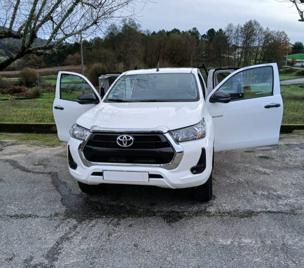 Toyota Hilux Branca