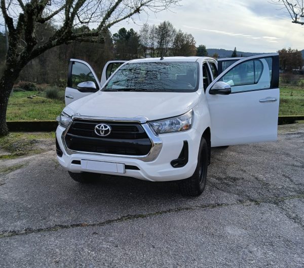 Toyota Hilux Branca Cabine Dupla