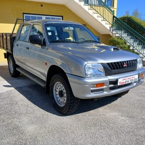 Mitsubishi L200 cinzenta 4X4 - 1998