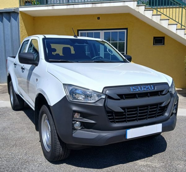 Isuzu - 5 lugares